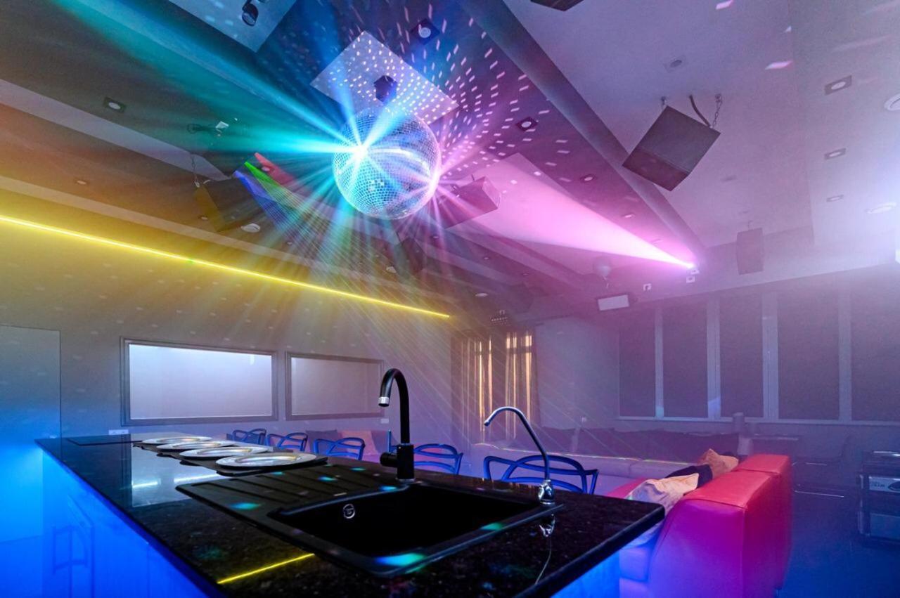 Party Luxury 3Br Sea View Apartment In Arcadia Odesa Exterior foto