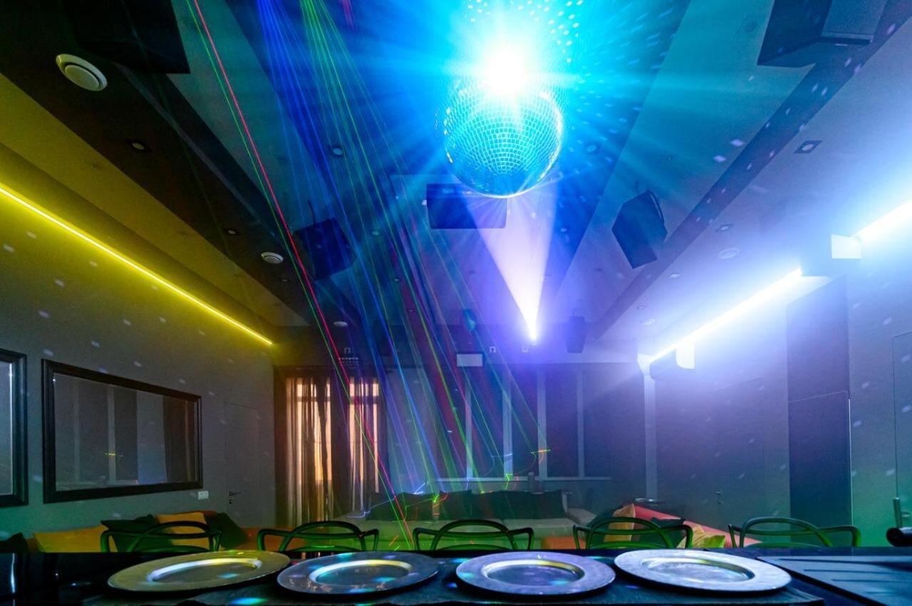 Party Luxury 3Br Sea View Apartment In Arcadia Odesa Exterior foto